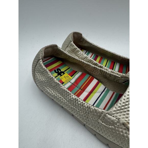 SAS SUNNY Women's NEW Slip On Loafer Gold US Size 7 Narrow (2810-069) - Picture 3 of 11